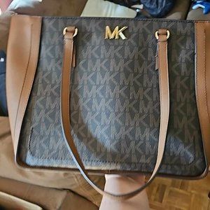 Michael Kors purse